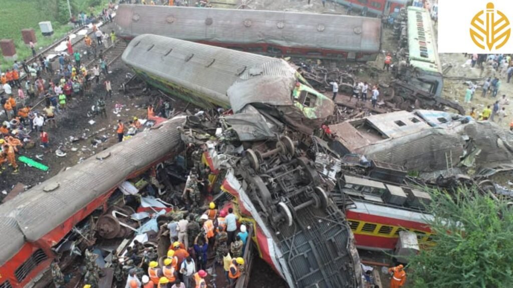 UP News: गोंडा में बड़ा ट्रेन हादसा चंडीगढ़-डिब्रूगढ़ एक्सप्रेस की तीन बोगियां पटरी से उतरीं 2 गोंडा में बड़ा ट्रेन हादसा