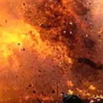 Rajasthan News: डूंगरपुर में पत्थरबाजी का आतंक कार पर पथराव में बाल-बाल बचा चालक 2 डूंगरपुर में पत्थरबाजी का