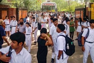 नोएडा में कांवड़ यात्रा के कारण स्कूल बंद