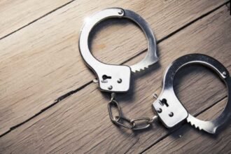 फाजिल्का में बीएसएफ ने सीमा पर पकड़े गए व्यक्ति को परिवार को सौंपा