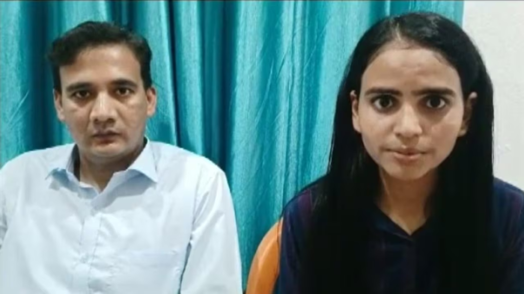 Bihar: डिप्टी कमिश्नर शिव शक्ति कुमार ने अपनी भतीजी सजल सिंधु से रचाई शादी, कात्यायनी मंदिर में हुआ विवाह 2 DC Shiv Shakti