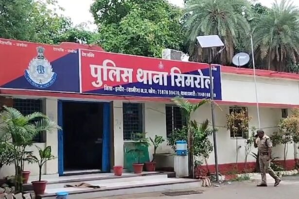 Indore: मोबाइल चलाने पर मां और बहन ने की पिटाई तो 13 साल