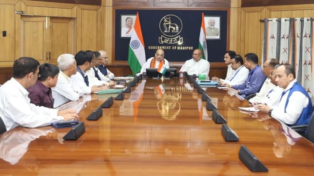 Bangladesh में हिंदुओं पर हो रही हिंसा के बाद भारत ने गठित की उच्चस्तरीय कमेटी 2 india-forms-committee-on-bangladesh-violence-protecting-hindus