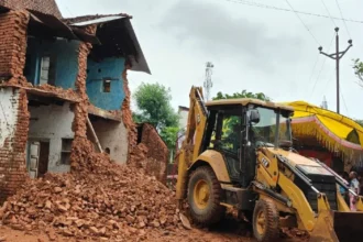 Sagar temple wall collapse