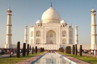 taj-mahal-water-bottle-ban-main-tomb-asi-decision