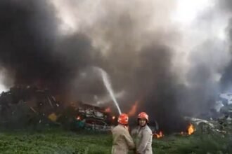 "delhi-wazirabad-police-station-warehouse-fire"