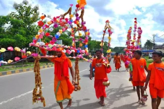 Why Kanwariyas Get Angry During Kanwar Yatra?