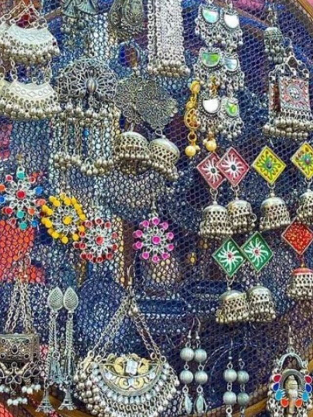 delhi-markets-buy-cheap-jhumkas