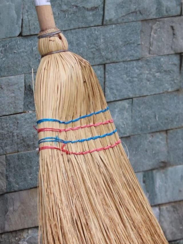 things keep in mind while using broom at home