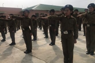 military school sainik school difference