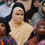 muslim-woman-namaz-mosque