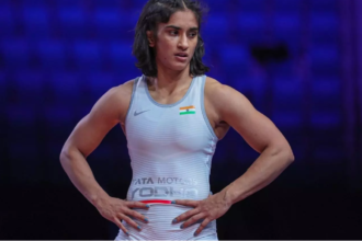 vinesh phogat disqualified अयोग्य घोषित, पेरिस ओलंपिक में नहीं मिलेगा कोई मैडल