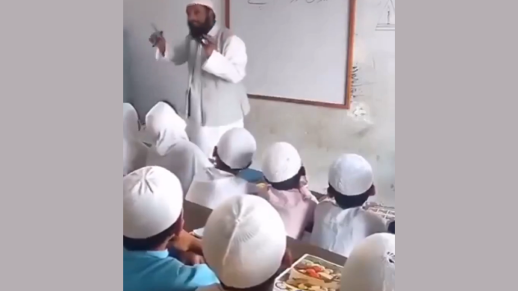 मौलवी का नफरत भरा बयान