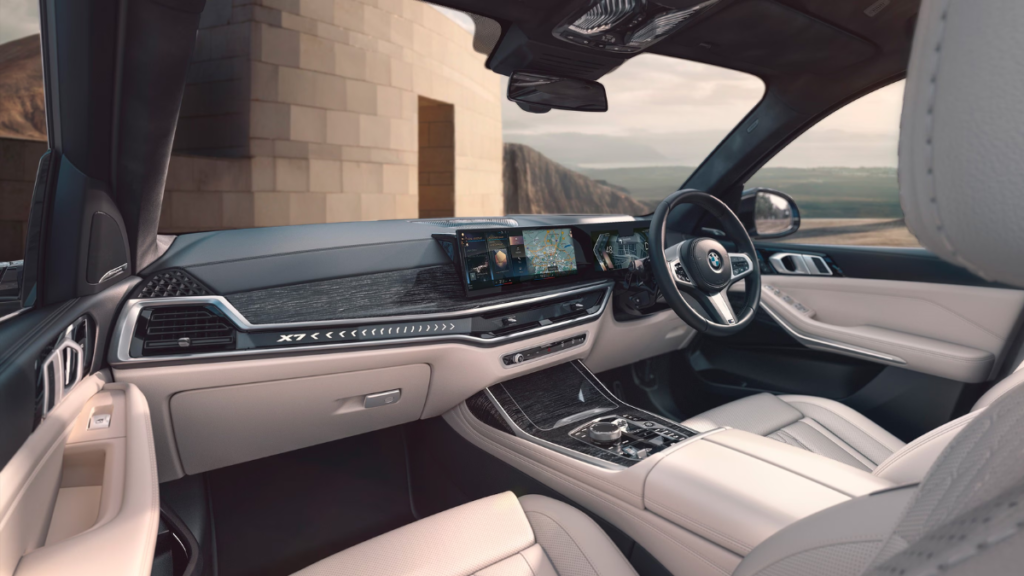 BMW X7 सिग्नेचर एडिशन 1.33 करोड़ रुपये में लॉन्च, जानें क्या है नया 2 तकनीकी फीचर्स और सुरक्षा