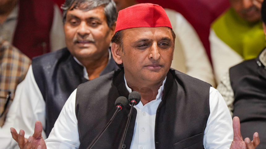 Akhilesh Yadav ने प्रदेश कार्यालय का दौरा किया