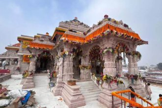 Ayodhya बना प्रमुख पर्यटन स्थल, 6 महीनों में 11 करोड़ श्रद्धालु पहुंचे रामलला के दर्शन