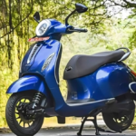Bajaj Chetak Blue 3202 137 किमी रेंज के साथ ₹8,000 सस्ता