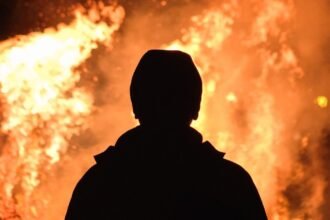 Bhopal में खौफनाक वारदात, पेट्रोल डालकर युवक को जिंदा जलाने की कोशिश, 6 आरोपी फरार