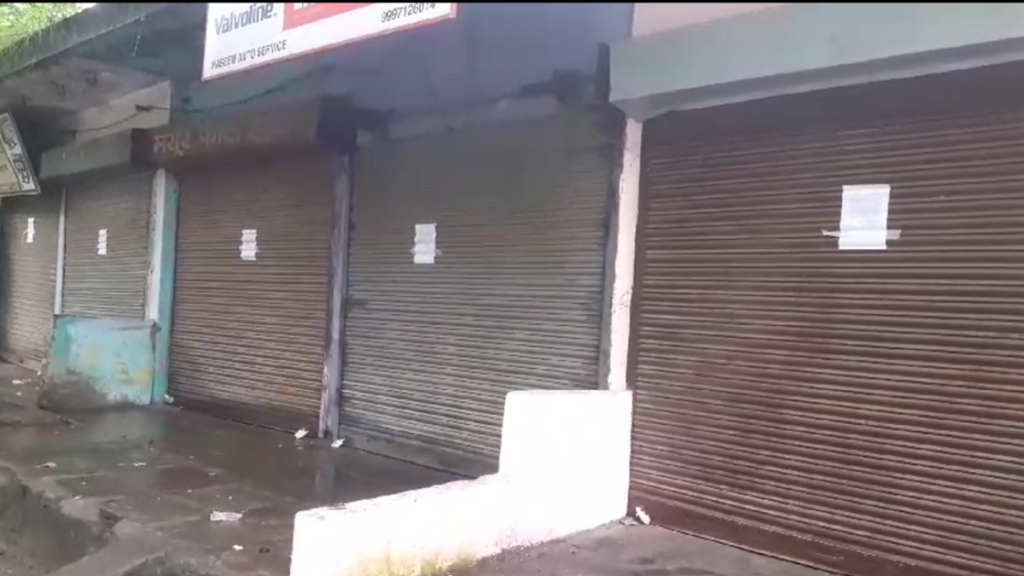 Bijnor: बिना नक्शे बनी 13 दुकानों पर प्रशासन की कार्रवाई