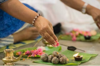 Chandra Grahan 2024: पितृपक्ष में कब करें श्राद्धकर्म