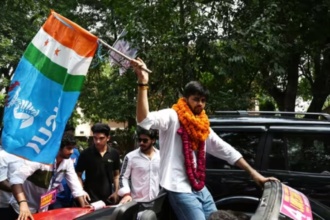 Delhi University Elections इंचार्ज और प्रत्याशी लोकेश के बीच बड़ा झगड़ा