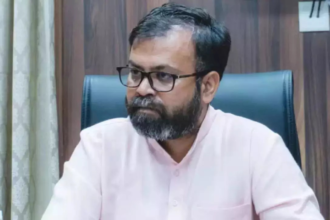 Delhi: आम आदमी पार्टी के विधायक अखिलेश पती त्रिपाठी पर हमला करने का आरोप