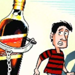 Delhi: विदेशी महंगी शराब की तस्करी करने वाले दो तस्कर गिरफ्तार, 30 बोतलें बरामद