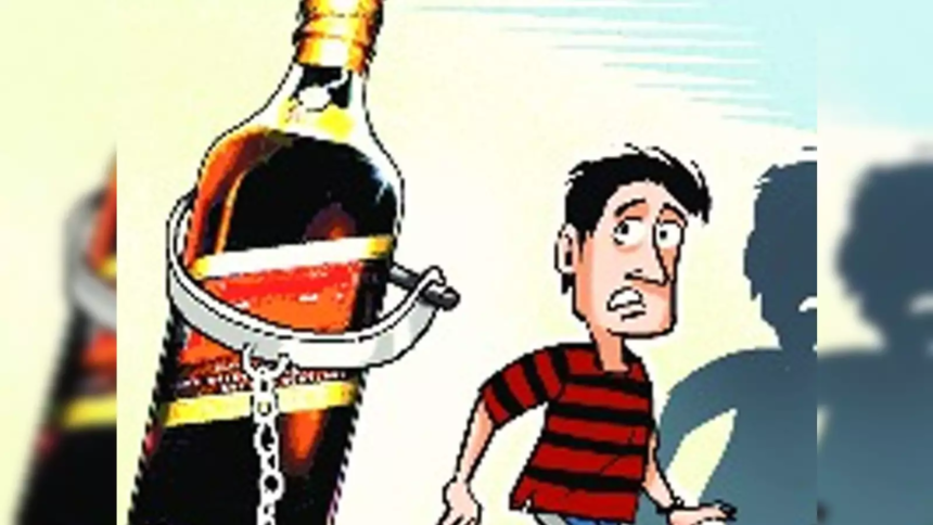 Delhi: विदेशी महंगी शराब की तस्करी करने वाले दो तस्कर गिरफ्तार, 30 बोतलें बरामद