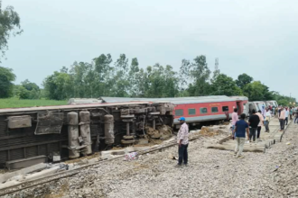 Gonda Train Accident: की-मैन आसने बर्खास्त,