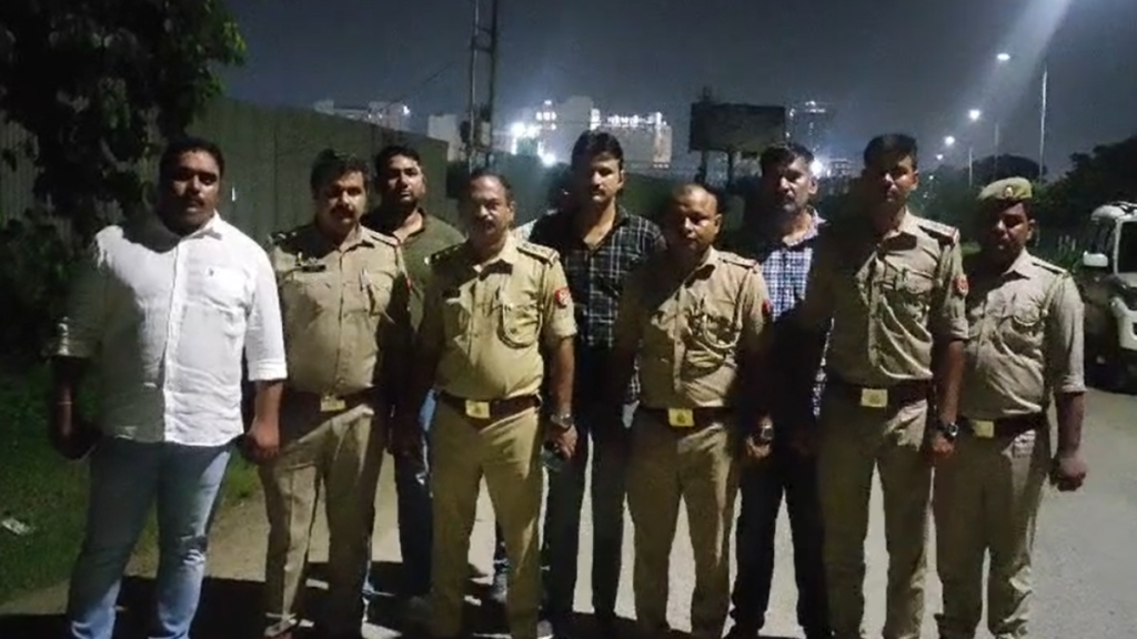 Greater Noida: पुलिस मुठभेड़ में बदमाश घायल