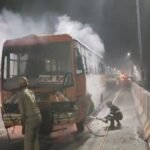 Hapur में रोडवेज बस और ट्रैक्टर की टक्कर, बस में लगी आग
