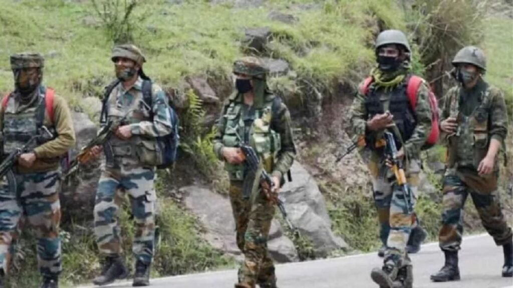 Jammu-Kashmir के नौशेरा में सेना ने दो आतंकवादियों को ढेर किया