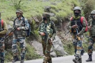 Jammu-Kashmir के नौशेरा में सेना ने दो आतंकवादियों को ढेर किया