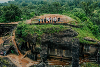 MP: पार्टनर के साथ घूमने की बेहतरीन जगह, शहद पचमढ़ी में बिताएं खास पल