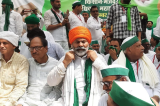 Meerut गन्ना समिति चुनाव में गड़बड़ी के खिलाफ किसानों का धरना Meerut