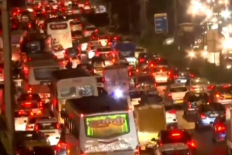 Mumbai: भारी बारिश के कारण मुंबई-पुणे में स्कूल-कॉलेज बंद, IMD ने जारी की चेतावनी, पुलिस और BMC अलर्ट