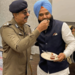 PAK अधिकारी