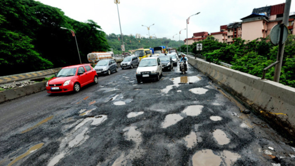 Road Accommodation सड़कों की खराब हालत और बढ़ते हादसे