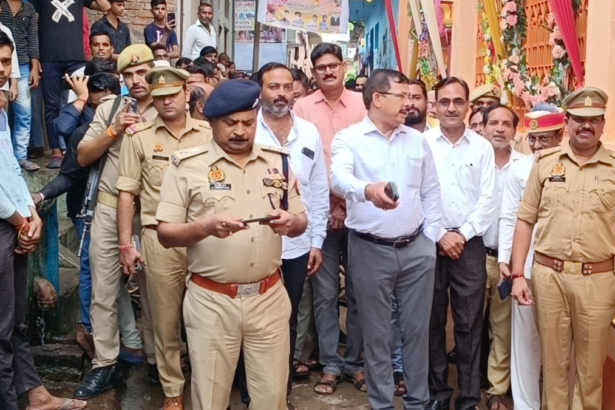 UP: 'जालौन' में हुल्का देवी की शोभायात्रा के दौरान युवकों ने की मारपीट