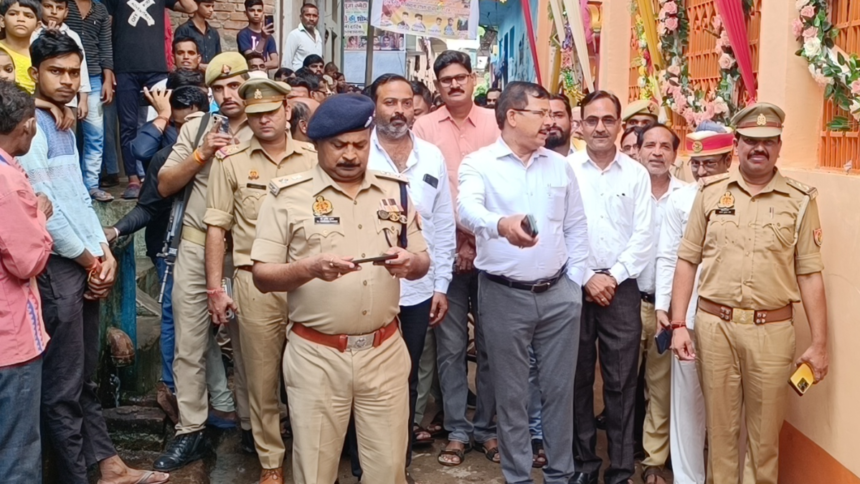 UP: 'जालौन' में हुल्का देवी की शोभायात्रा के दौरान युवकों ने की मारपीट