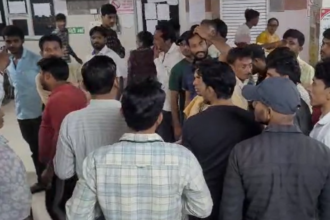 UP: फिरोजाबाद जिले के मेडिकल कॉलेज में प्रसव के बाद हंगामा