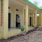 UP: शर्मनाक! एमपी के सरकारी स्कूल में बच्चों से टॉयलेट साफ कराए जाने पर हंगामा