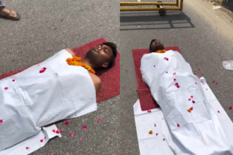 Viral Videos: सोशल मीडिया पर वायरल हुआ कासगंज में मरने की नौटंकी का वीडियो, रील बनाने के लिए किया ट्रैफिक डायवर्ट