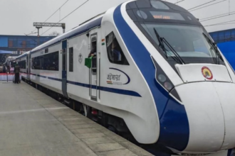 आगरा को मिली वंदे भारत ट्रेन