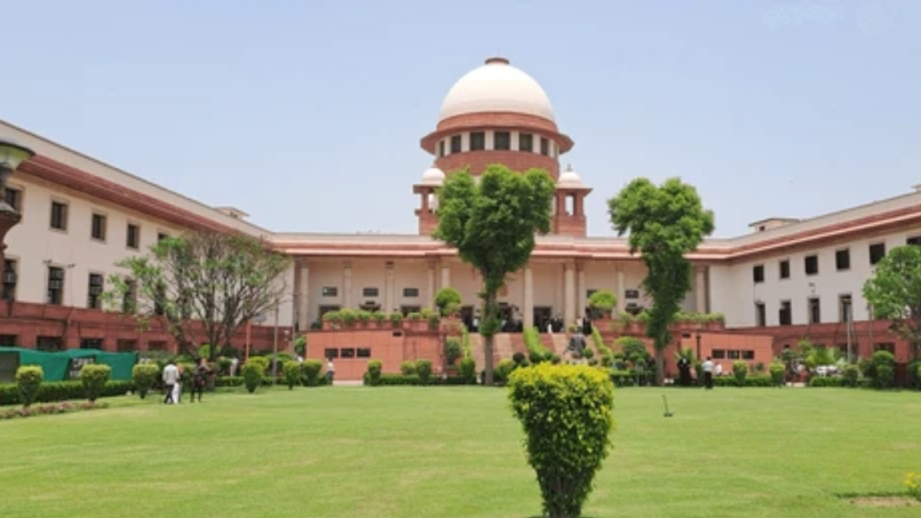 हाईकोर्ट के जज ने मुस्लिम इलाके को बता दिया मिनी पाकिस्तान, Supreme Court ने मांग लिया जवाब