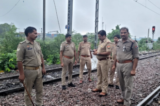 Kanpur: पुष्पक एक्सप्रेस के ट्रैक पर मिला फायर एक्सिटिंग्विशर, रेलवे ने शुरू की जांच