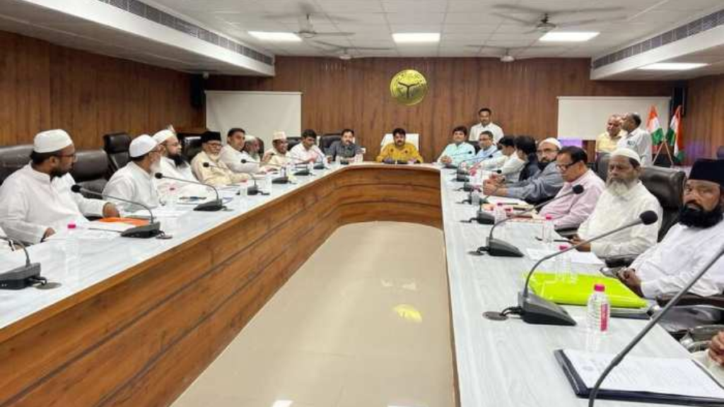 Uttar Pradesh: 470 मदरसों ने मान्यता त्यागने के लिए दिए पत्र, मदरसा बोर्ड ने बुलाई अहम बैठक