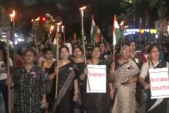 Kolkata Case: CM ममता ने ऐसा क्या बोल दिया, भड़के पीड़िता के माता-पिता ने कह दिया- असंवेदनशील