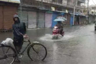 स्मार्ट सिटी Aligarh में बारिश का कहर: सेंटर पॉइंट, रामघाट रोड सहित कई क्षेत्रों में जलभराव