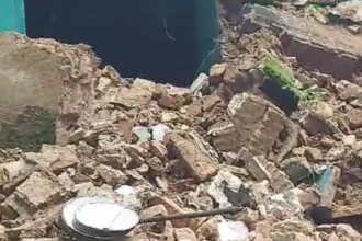Jhansi में पुराना मकान भरभरा कर गिरा, एक शख्स हुई मौत